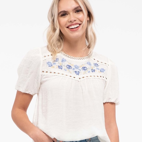 LILY- in Ivory - Picture 3 of 9